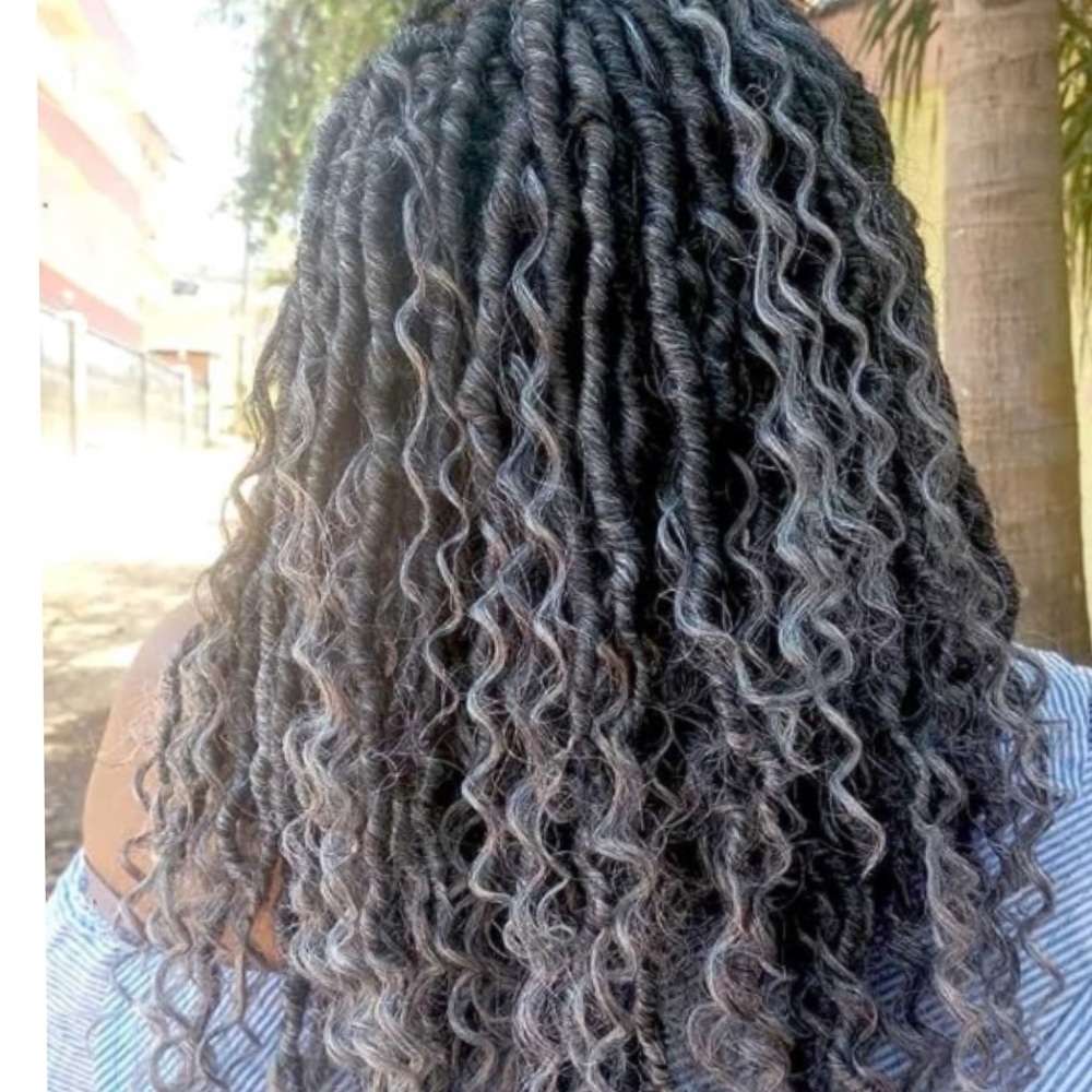Ahencan Ombre Grey Crochet Hair